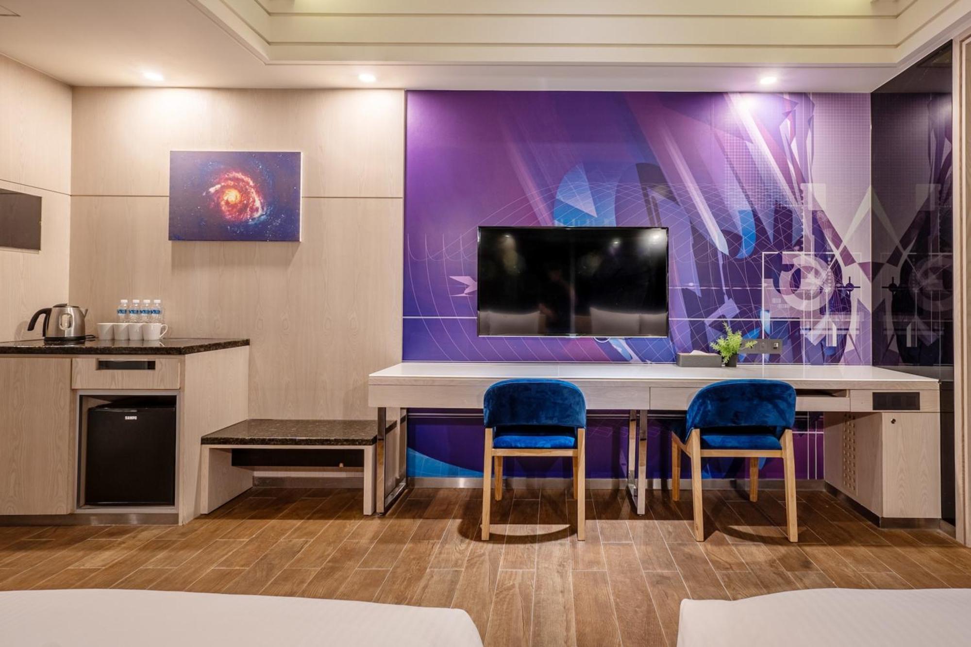 Guide Hotel Taichung Ziyou Ngoại thất bức ảnh
