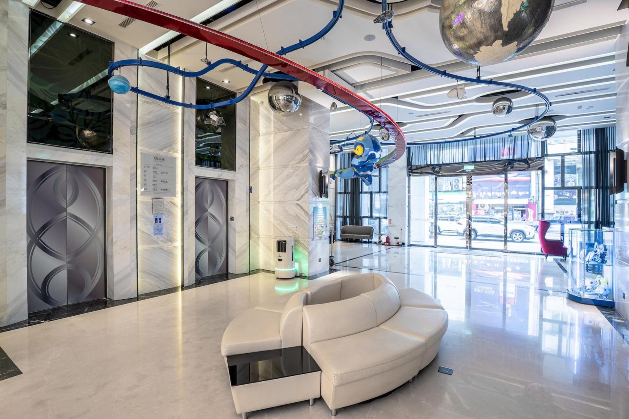 Guide Hotel Taichung Ziyou Ngoại thất bức ảnh