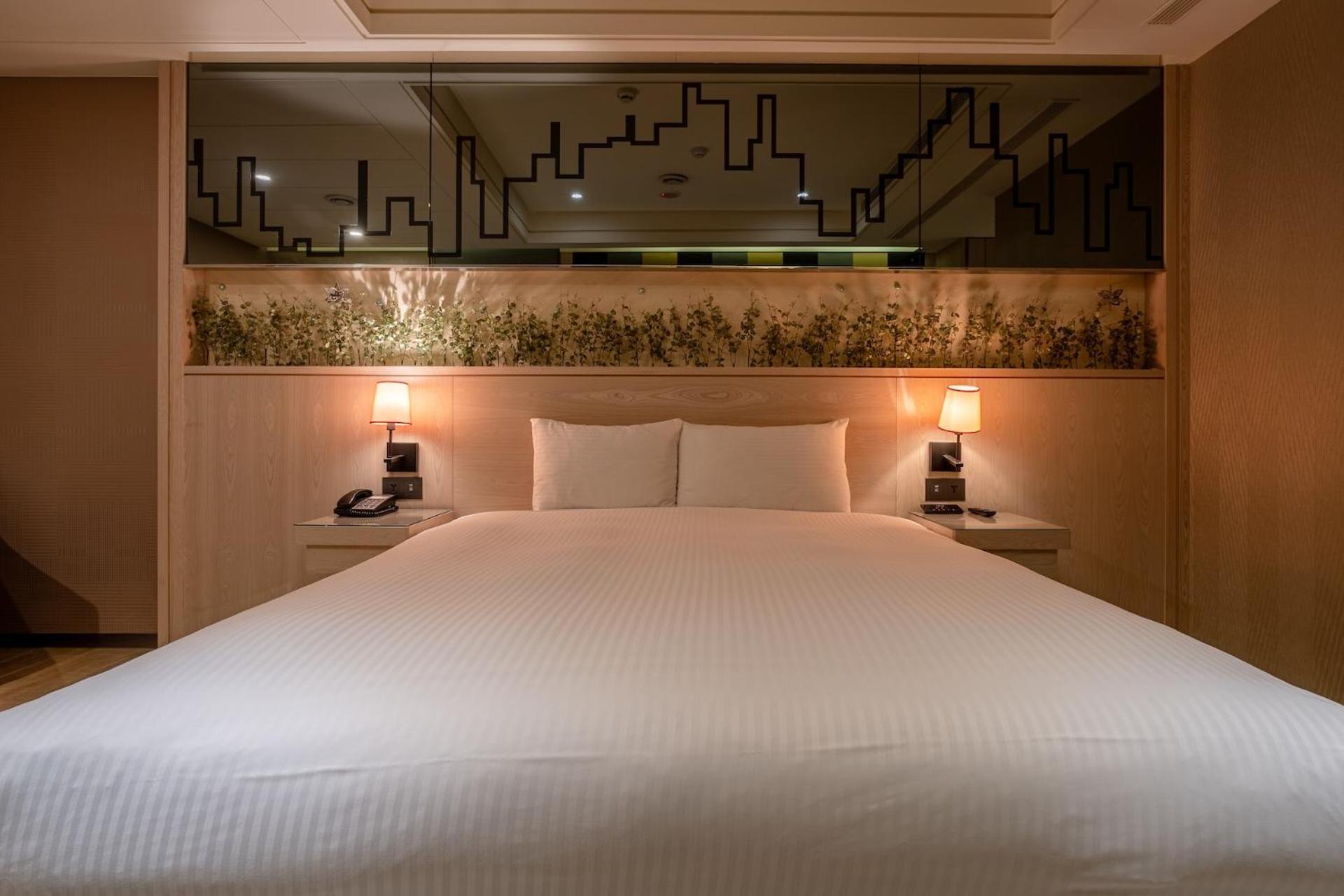 Guide Hotel Taichung Ziyou Ngoại thất bức ảnh