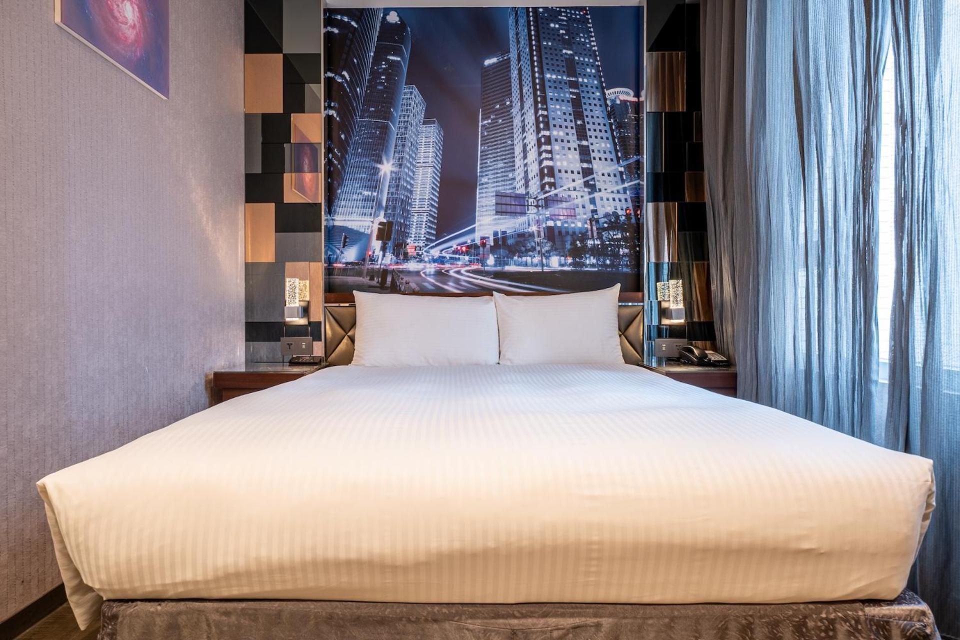 Guide Hotel Taichung Ziyou Ngoại thất bức ảnh