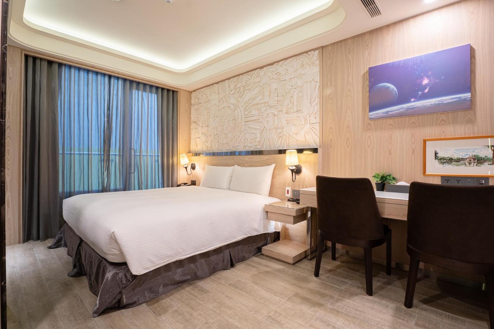Guide Hotel Taichung Ziyou Ngoại thất bức ảnh